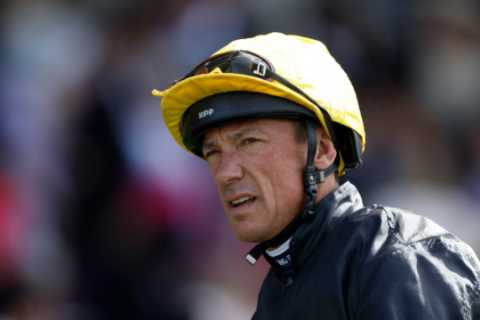 ‘Feel sorry for commentator!’ – Royal Ascot viewers left in hysterics with VERY X-rated named horses in Albany Stakes