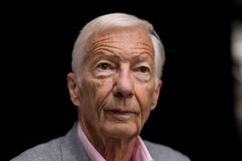Lester Piggott’s ‘amazing life’ to be celebrated in London service as huge turnout anticipated for legendary jockey