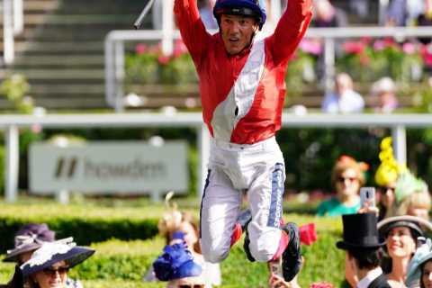 Frankie Dettori hails Inspiral a “true champion” as Italian steers three-year-old star to win in £840,000 Marois