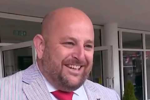 I’m a plumber by trade but just pocketed £545,000 after my life-changing investment – now I’m off to party in Las Vegas
