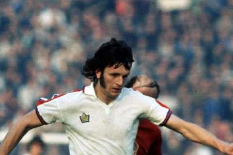 ‘I loved him’ – former England striker lands £100,000 winner days after passing of his best friend