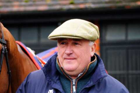 Jumps stable tour: Paul Nicholls chasing record-equalling 15th trainer’s crown with team headed by Bravemansgame