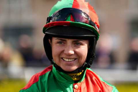 Bryony Frost: I’m confident I will be back from injury in time to ride Frodon in the King George on Boxing Day