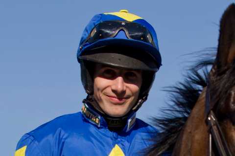 Forgotten Grand National hero who had world at his feet but retired at 25 bounces back with nine wins from nine rides