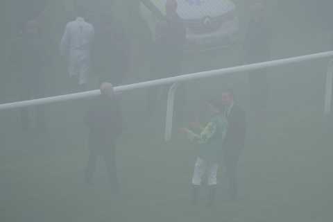 RACING ABANDONED AT BRIGHTON AFTER DISASTROUS FIRST RACE