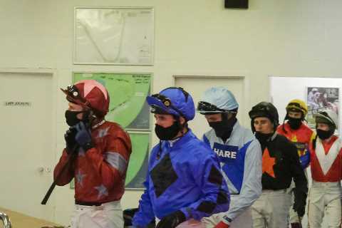 Controversial Jockeys' Sauna Survey Raises Concerns Over Manipulation
