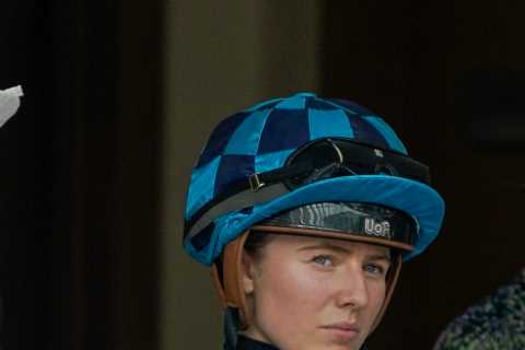 The 6500-1 'miracle' jockey having the year of her life - Saffie Osborne can win Racing League & £20,000 bonus again