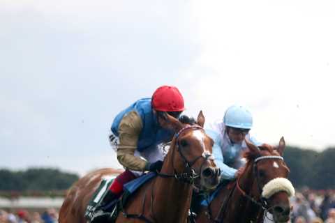 Coltrane looks set to defend crown at Doncaster Cup