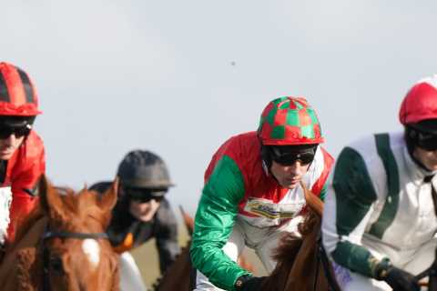 Exclusive: Jockeys Urged to Support New Equine Welfare Campaign